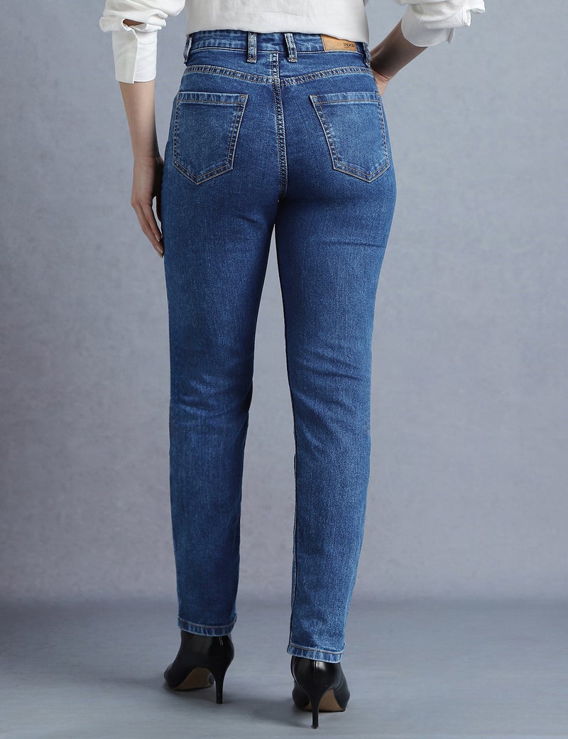 inkd جينز نسائي مستقيم - متوسط الارتفاع | مزيج القطن | قماش قابل للتمدد | تصميم كلاسيك 5 بوكت - Image 5